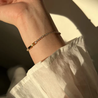ผู้หญิงStackableสร้อยข้อมือโซ่เทนนิสGold Silver ToneประกายCubic Zirconiaแฟชั่นเครื่องประดับ