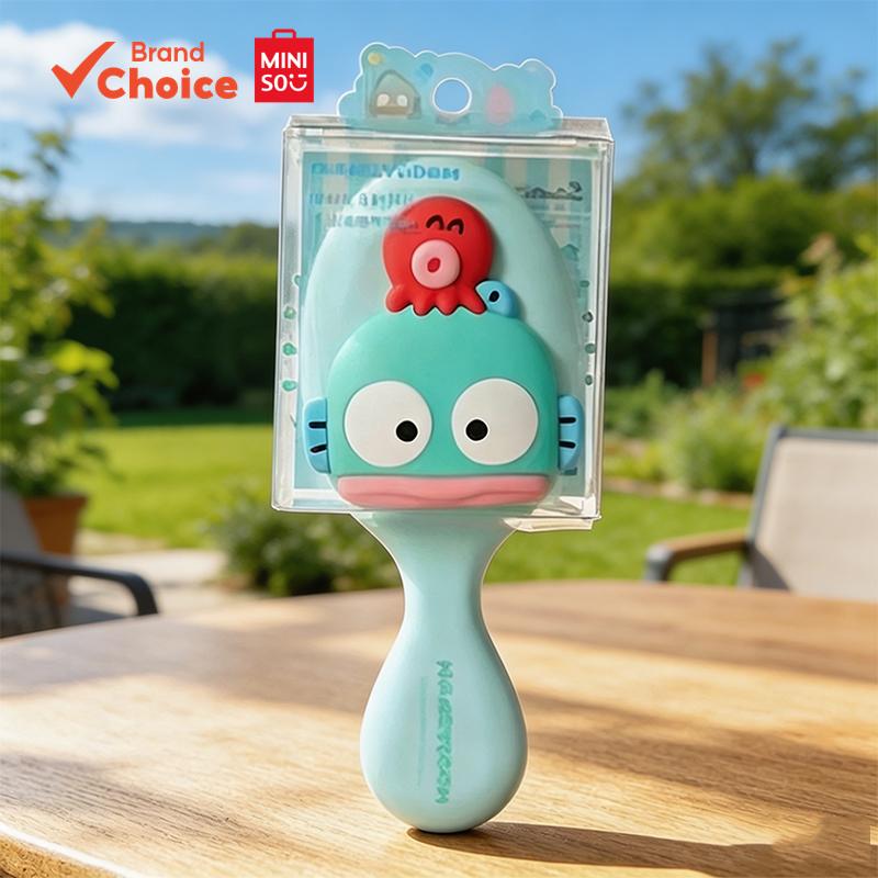 MINISO Sanrio ตัวอักษร 3D นวด Air Cushion หวีน่ารักและแบบพกพา Hangyododon Theme Detangling Hairbrush 15.5 ซม. 6.5 ซม.  4.7 ซม.