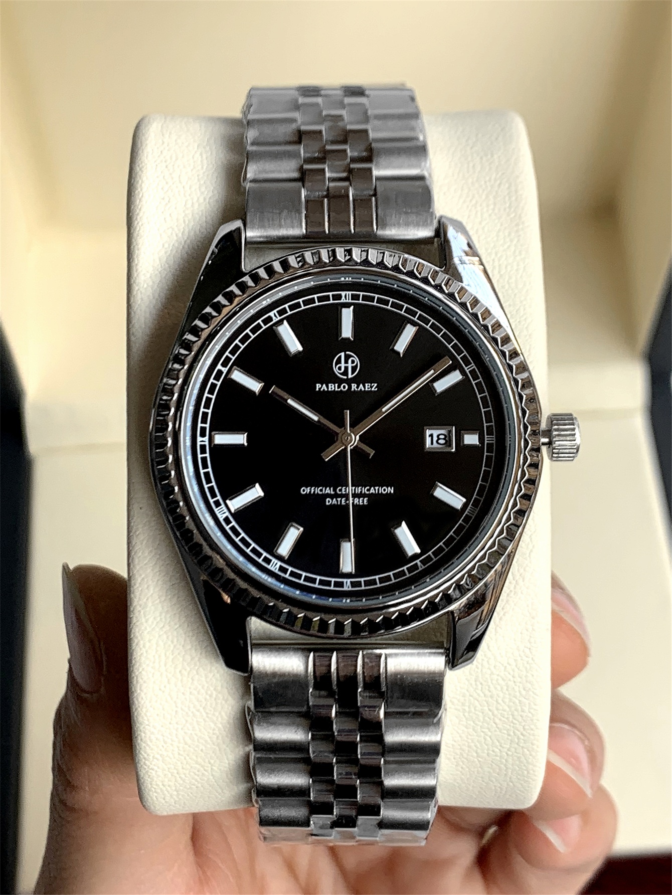 Pablo Raez นาฬิกาสําหรับชายสแตนเลสกันน้ําธุรกิจ Analog Quartz ของขวัญ