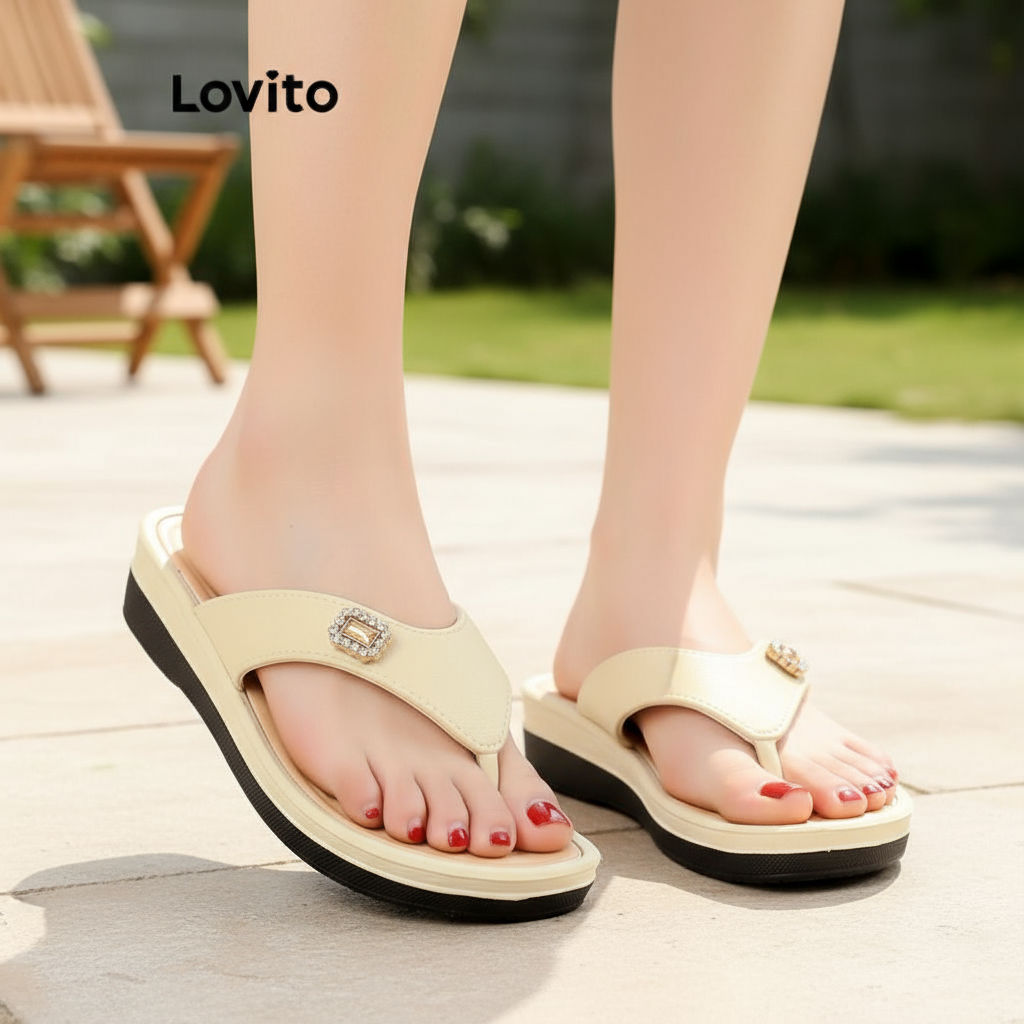 (trendy6)Lovito ลำลองสีพื้นไข่มุกไรน์สโตนพื้นหนานุ่มนิ่มด้านล่างWear Outside รองเท้าแตะส้นแบนfor Wom