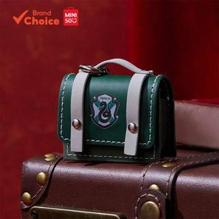 MINISO  แฮร์รี่ พอตเตอร์ ซีรีส์ - เคสหูฟังหนังสไตล์วิทยาลัยและแฟชั่น (สลิธีริน โปร) ขนาด 6 ซม. x 3 ซม. x 6.5 ซม.