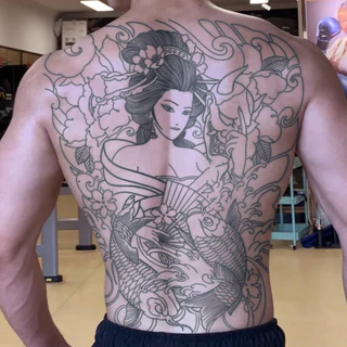 รอยสักชั่วคราวกันน้ําแบบเต็มตัวเกอิชาญี่ปุ่นอยู่ได้หนึ่งถึงสองสัปดาห์ ดีไซน์สมจริง