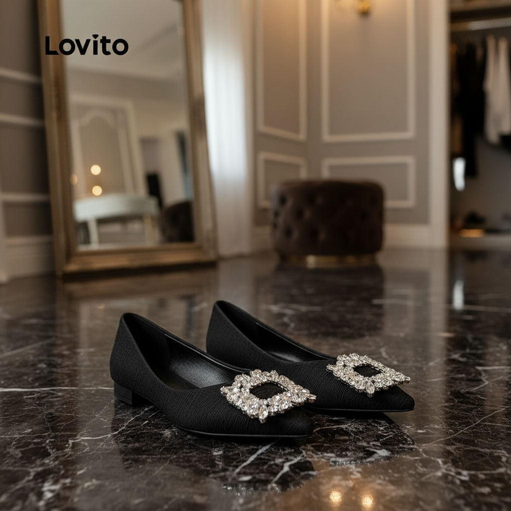 (trendy6)Lovito รองเท้าส้นเตี้ยบัลเล่ต์ลําลอง พลอยเทียม ธรรมดาอารมณ์ฝรั่งเศสชี้ด้านล่างนุ่มสบายบัลเล