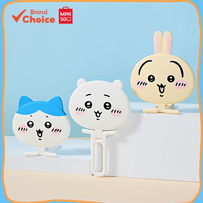 MINISO  กระจกถือ 3 มิติ chiikawa – ดีไซน์ที่น่ารักของตัวละคร Hachiware/Chiikawa