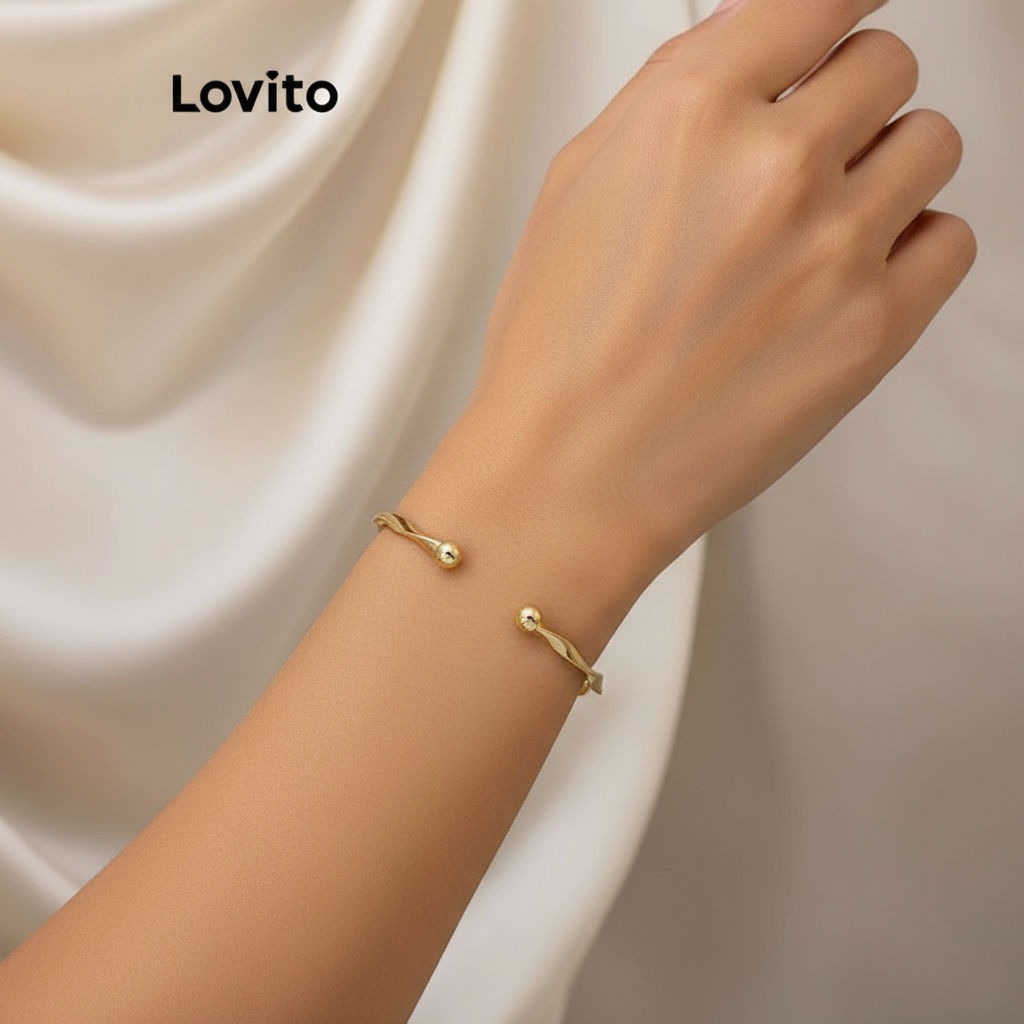 Lovito สง่างาม กําไลข้อมือผู้หญิง ทรงเรขาคณิต เปิดปรับได้ สีพื้น แฟชั่นลําลอง LFA09649
