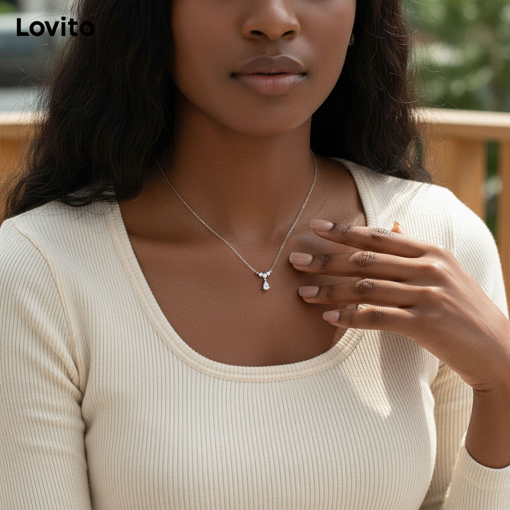 Lovito สร้อยคอหยดน้ําธรรมดาไรน์สโตนแฟลชสุดโรแมนติก สําหรับผู้หญิง อารมณ์หรูหรา L
