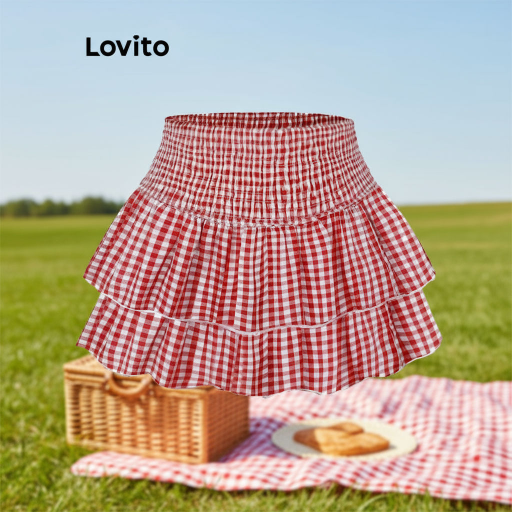 Lovito กระโปรงลายสก็อตลายคริสต์มาสสําหรับผู้หญิง พร้อมหัวเข็มขัด ดีไซน์น่ารัก รุ่น L110AD476