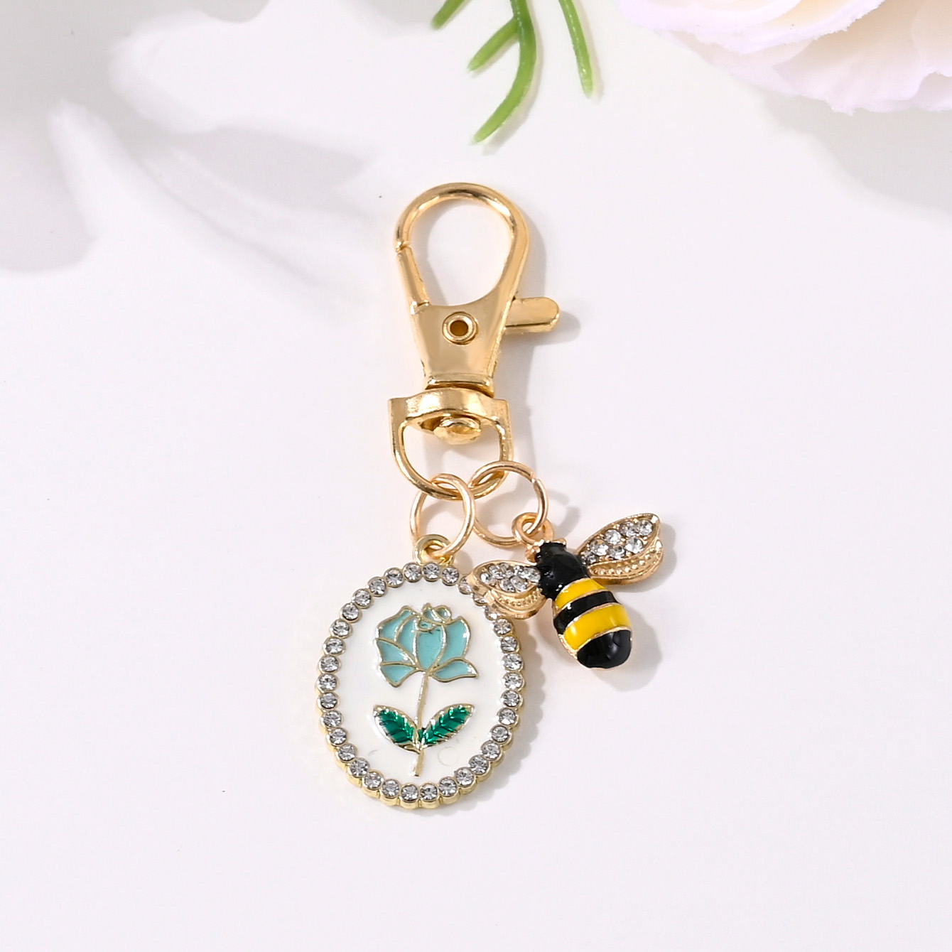 ฝรั่งเศสประณีตเพชรล้อมรูปไข่ยี่ห้อ Rose Bee พวงกุญแจกระเป๋าหูฟังเคสโทรศัพท์ตกแต่งรถ Best Friend จี้ 2 ganungan kunci gantungan tas ของขวัญสําเร็จการศึกษา ราคา ถูกที่สุด ดีลบีเคเค แกลเลอรีภาพที่ 3