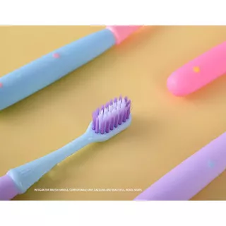 แปรงสีฟันเด็ก ขนแปรงนุ่มพิเศษ แพ็ค 6 ด้าม สำหรับอายุ 6–12 ปี