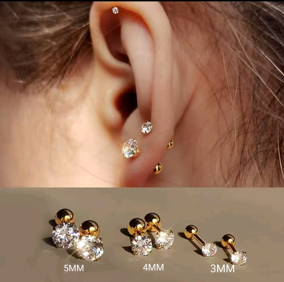 ฤดูใบไม้ผลิ Hypoallergenic Cubic Zirconia Claw ไทเทเนียมสกรูล็อคต่างหูสําหรับผู้หญิง