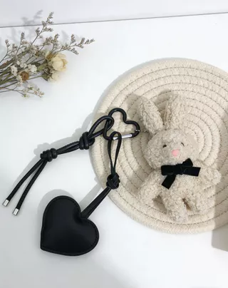 Y2K Plush Bunny พวงกุญแจน่ารักสําหรับกระเป๋า - กระเป๋าเป้สะพายหลัง Kawaii Charms - Coquette ของขวัญสําหรับสาวจี้กระต่าย​
