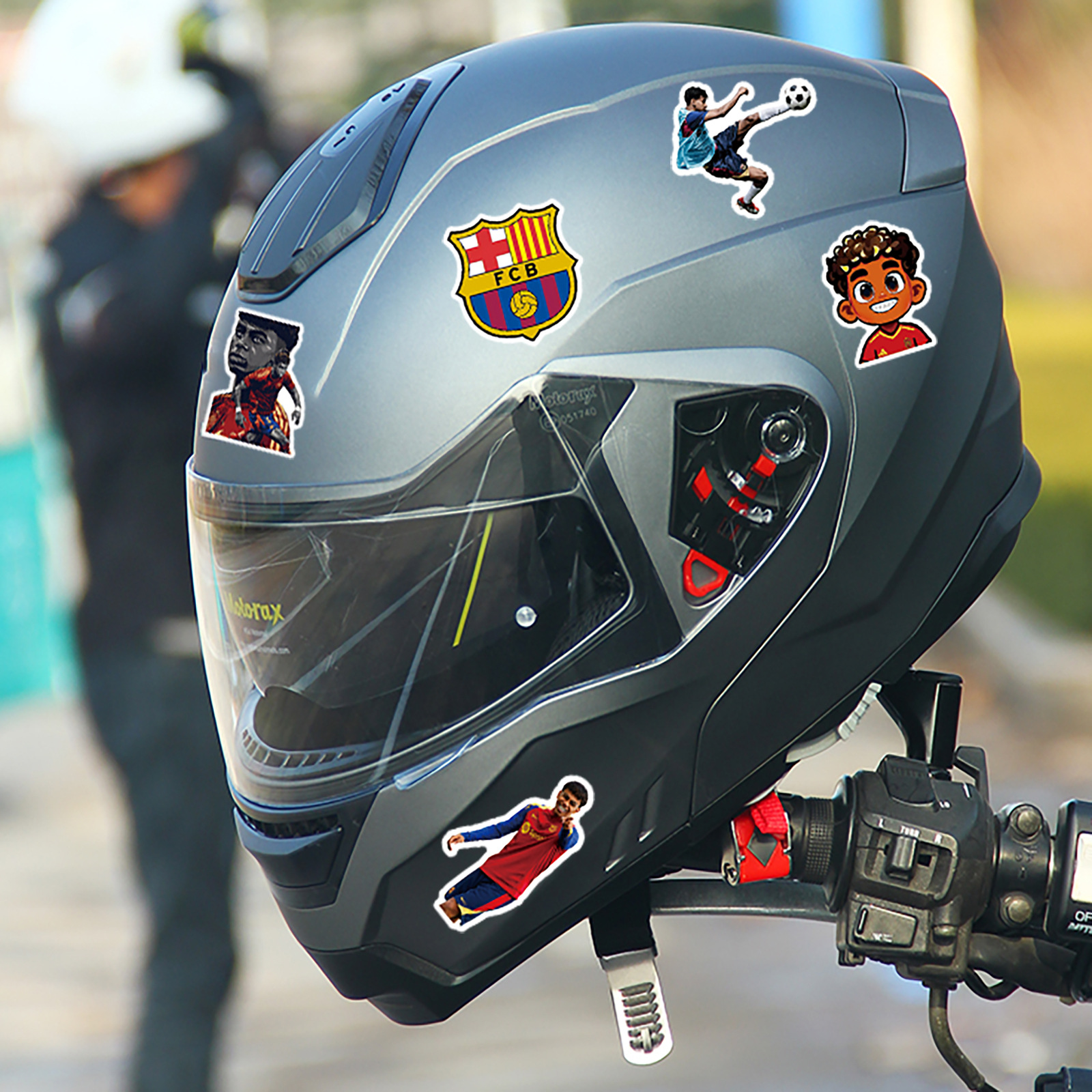 Thumbnail 4