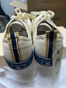 reviewMc Jeans รองเท้าผ้าใบ กันน้ำ สีอ๊อฟไวท์ ทรงสวยคลาสสิก ใส่ได้ทั้งชายและหญิง พร้อมเชือกรองเท้า 2 สี M09Z017 comment 5