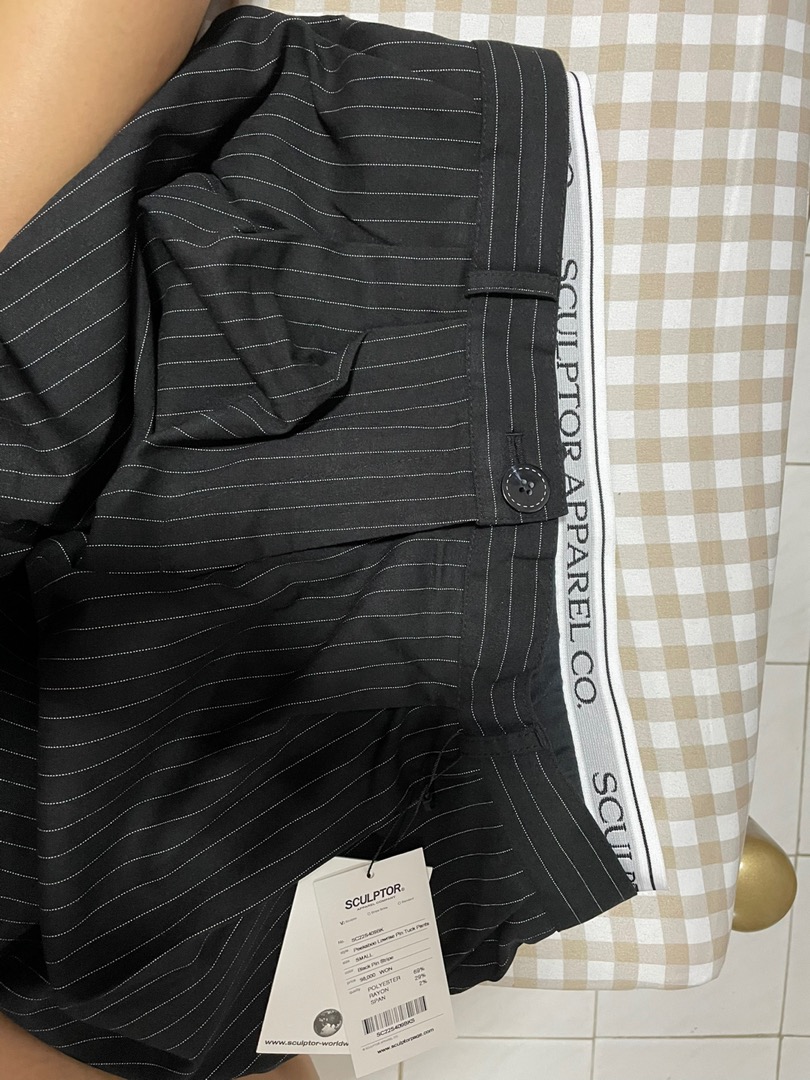 PREORDER - กางเกง Sculptor Peekaboo Lowrise Pintuck Pants Black / GRAY Pin  Stripe | Shopee Thailand