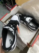reviewNIKE DUNK LOW PANDA ของแท้100พร้อมส่งรอพรี สอบถามไซส์ก่อน comment 4