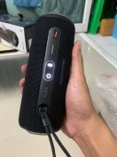 reviewJBL Flip6 Portable Waterproof Speaker ลำโพงบลูทูธพกพา เลือกสีได้  comment 4