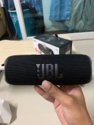 reviewJBL Flip6 Portable Waterproof Speaker ลำโพงบลูทูธพกพา เลือกสีได้  comment 1