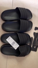 reviewAdidas Collection อาดิดาส รองเท้าแตะ รองเท้าแบบสวม CV Racer TR Slide G58170GZ1177 1400  comment 1