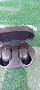 reviewหูฟัง TWS หูฟังไร้สาย HiFi Bluetooth 5 0 ชุดหูฟังสเตอริโอในหู เอียร์พอดแบบสปอร์ต หูฟัง BASS ลดเสียงรบกวน หูฟังเกม TWS Ea comment 1