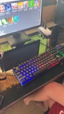 reviewร้านแนะนำShiZhua คีย์บอร์ด LED คีบอร์ดเกมมิ่ง ภาษาไทย USB Keyboard ไฟรุ้ง 7 สี สองเวอร์ชั่น อังกฤษไทยThai versionA 058 comment 5