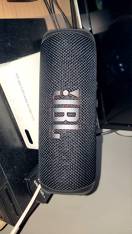 reviewJBL Flip 6 ลำโพงพกพา ทนน้ำระดับ IP67 comment 3