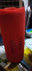reviewJBL Flip6 Portable Waterproof Speaker ลำโพงบลูทูธพกพา เลือกสีได้  comment 3