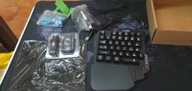reviewคีย์บอร์ดเกมมิ่ง คีย์บอร์ดมือถือ Pubg Freefire คีย์บอร์ดมือเดียว Gaming Keyboard การเชื่อมต่อบลูทูธ แป้นพิมพ์เชิงกล comment 2