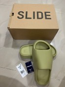 reviewร้านแนะนำ แท้100 พร้อมส่ง adidas Yeezy Slide รองเท้าแตะ Yeezy สี BoneGlow GreenOnyxResinFlax comment 1