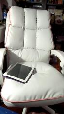 reviewร้านแนะนำ Gaming Chairรุ่น YT 211 เก้าอี้เกมมิ่ง สำหรับเล่นเกมส์หรือทำงาน ปรับเอนได้ รุ่นนี้ไม่มีโลโก้นะจ๊ะล้อดำล้วน comment 1