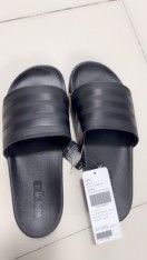 reviewร้านแนะนำAdidas รองเท้าแตะนิ่ม Adilette Comfort GZ5896 GZ5891 GZ5893 GV9735 GV9736ป้ายไทย comment 1