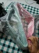 reviewร้านแนะนำ[ขายดี!!] ไม้แขวนเสื้อ ไม้แขวนสแตนเลส เคลือบซีลีโคนกันลื่น 2ขนาด ผู้ใหญ่40cm*20cm เด็ก30cm*18cm สีพาทเทล ++พร้อมส่ง++ comment 4