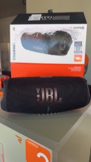 reviewลำโพงบลูทูธ JBL รุ่น Charge 5 มี 3สี สีดำ สีเทา สีฟ้า by Singer comment 1