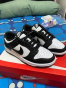 review ยิงจริง Nike SB Dunk low white black ของแท้100รองเท้าผ้าใบ รองเท้า รองเท้าวิ่ง รองเท้า nike comment 1