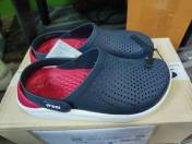 reviewCROCS LiteRide Clog รองเท้าลำลองผู้ใหญ่ รองเท้าผู้ใหญ่ รองเท้าหัวโต รองเท้า comment 1