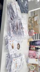 reviewkingshopping（ร้านไทย) กระจกพกพา น่ารักน่าใช้ น้ำหนักเบา พกพาง่าย ลายน่ารักสดใส กระจกแบบพกพาA46 comment 4