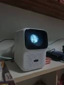 reviewWanbo T4 Projector 4K HD โปรเจคเตอร์ โปรเจคเตอร์พกพา แก้ไขภาพบิดเบี้ยวอัตโนมัติ โฟกัสอัตโนมัติ comment 1
