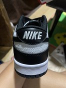 review ยิงจริง Nike SB Dunk low white black ของแท้100รองเท้าผ้าใบ รองเท้า รองเท้าวิ่ง รองเท้า nike comment 2