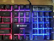 review Theshyซื้อ1แถม1 Gaming Keyboard คีย์บอร์ดภาษาไทย พร้อมไฟ LED สีรุ้ง 4 ดวง แป้นพิมพ์ภาษาไทย คีย์บอร์ดเกมมิ่ง พร้อมไฟ comment 2