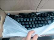 review Theshyซื้อ1แถม1 Gaming Keyboard คีย์บอร์ดภาษาไทย พร้อมไฟ LED สีรุ้ง 4 ดวง แป้นพิมพ์ภาษาไทย คีย์บอร์ดเกมมิ่ง พร้อมไฟ comment 2