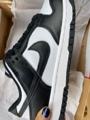 review2 2 ลดอีก 200 ใส่ MS200FEB พร้อมส่ง ของแท้100 ฟรีแถมกล่องรองเท้าอะคลีลิค NIKE DUNK LOW BLACKWHITE PANDA comment 3