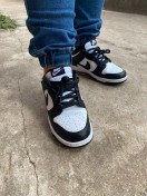 review2 2 ลดอีก 200 ใส่ MS200FEB พร้อมส่ง ของแท้100 ฟรีแถมกล่องรองเท้าอะคลีลิค NIKE DUNK LOW BLACKWHITE PANDA comment 2