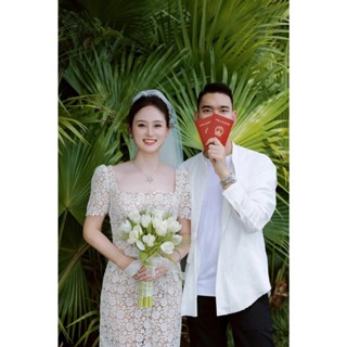 SP213 : Ivory Guipure Fitted Midi Dress เดรสลูกไม้แขนสั้น สีครีม