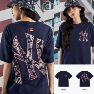 แท้   MLB Paisley Back/ Mega Tee T-shirt NY เสื้อยืดคอกลม Oversize สีขาว สีดำ สีกรม สีครีม สีฟ้า สีชมพู