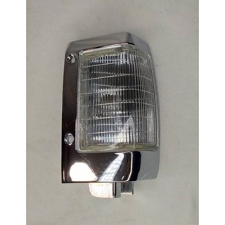 Mr.Auto ไฟหรี่มุม นิสสัน บิ๊กเอ็ม 925 ข้างขวา 1 ชิ้น สินค้าตรงรุ่นรถ  corner  nissan-headlight-parts T2