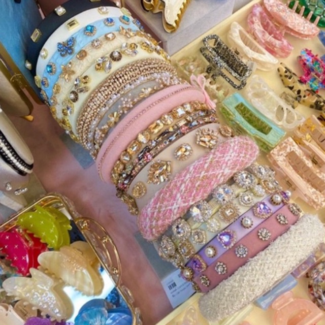 Lock and Keep Jewel ที่คาดผมโทนหวานประดับอะไหล่ Jewel Headbands