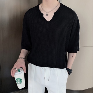 Korean Style V-neck Short-sleeved T-shirt for Men