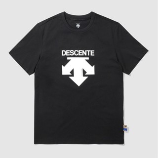 2023 ใหม่ Descente เสื้อยืดคอกลม แขนสั้น ผ้าฝ้าย พิมพ์ลาย ทรงหลวม เข้ากับทุกการแต่งกาย แฟชั่นฤดูร้อน สําหรับผู้ชาย