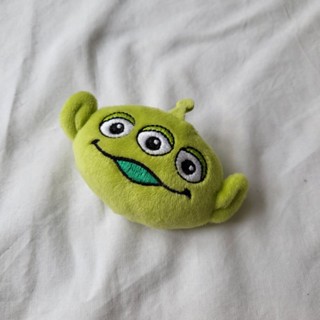 Little green man brooch เข็มกลัด เอเลี่ยน ลิตเติ้ลกรีนแมน แบบนุ่มนิ่ม Disney tokyo resort made in Japan