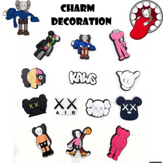 ใหม่ KAWS Series Jibbitz Crocs Play A Strange ปุ่มกดรองเท้า ลายการ์ตูน อุปกรณ์เสริม ของขวัญ สําหรับรองเท้า