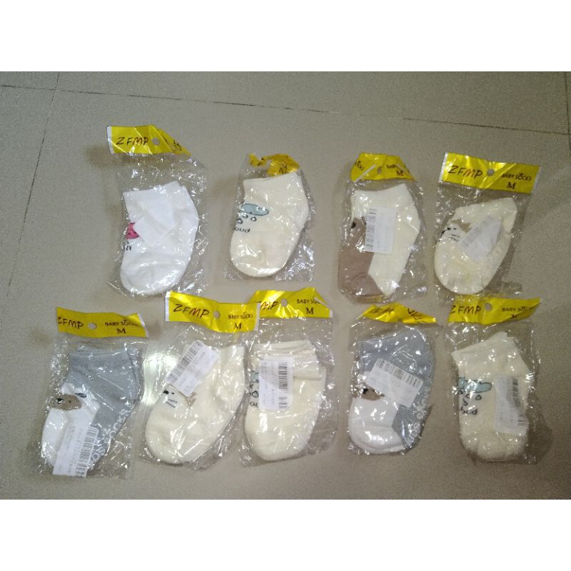 ถุงเท้าเด็กอ่อน ไซส์ M 2-3ขวบ